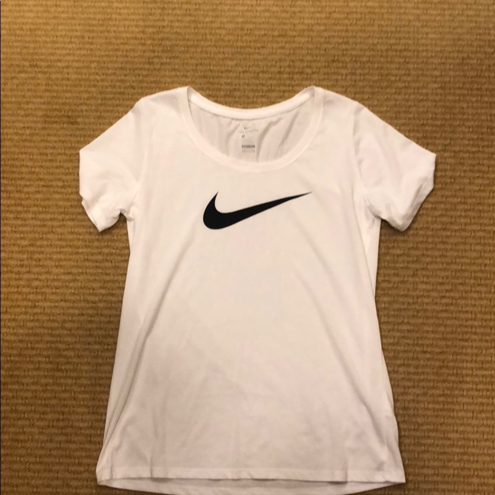 Nike White Dri Fit Shirt Size M NWOT